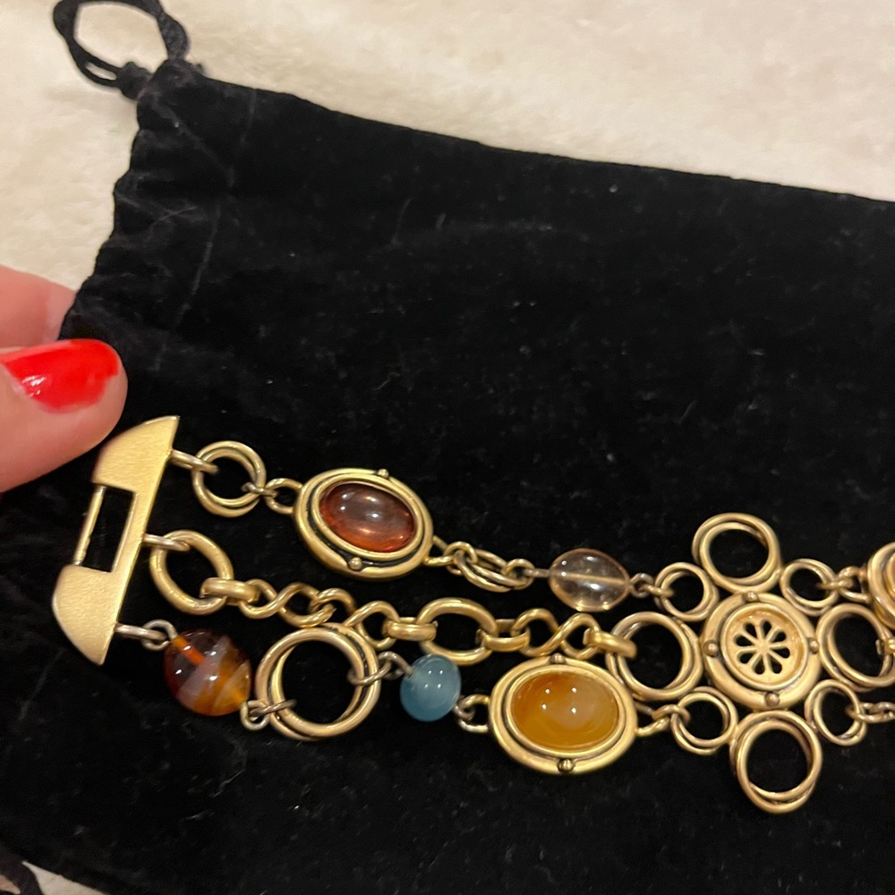 Beautiful bracelets  with diferentes color stones - Picture 7 of 8